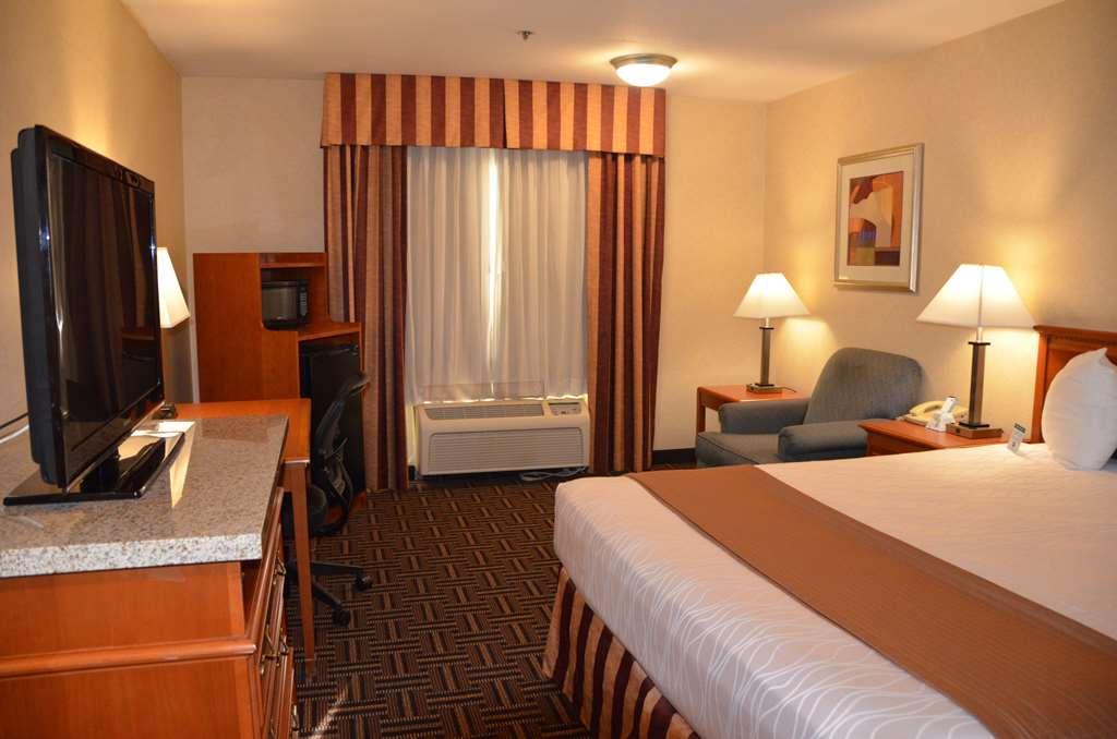 Best Western Norwalk Inn Экстерьер фото